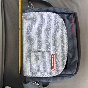 2007 Nintendo laptop/crossbody bag